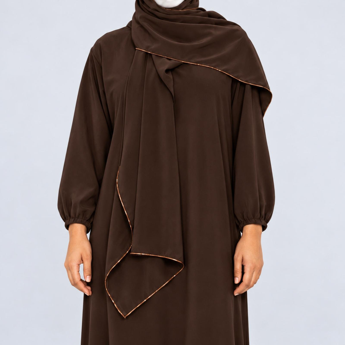 Abaya grandes tailles marron avec châle Modèle Camila - vue 4