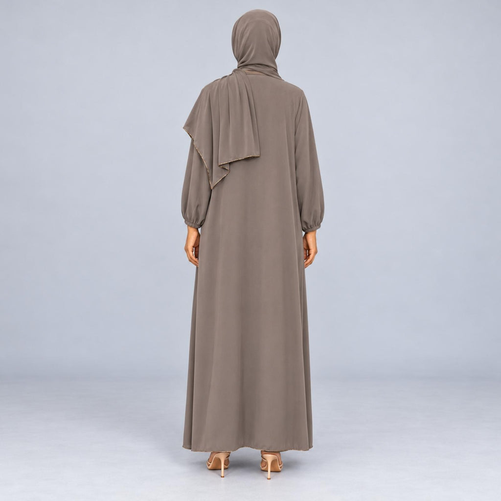 Abaya grandes tailles taupe avec châle Modèle Camila - vue 3