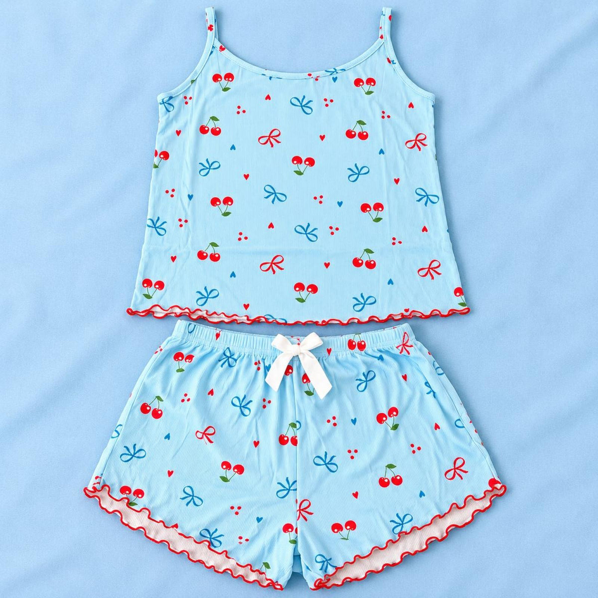 Ensemble caraco et short bleu à cerises et nœuds Modèle Cerise - vue 5