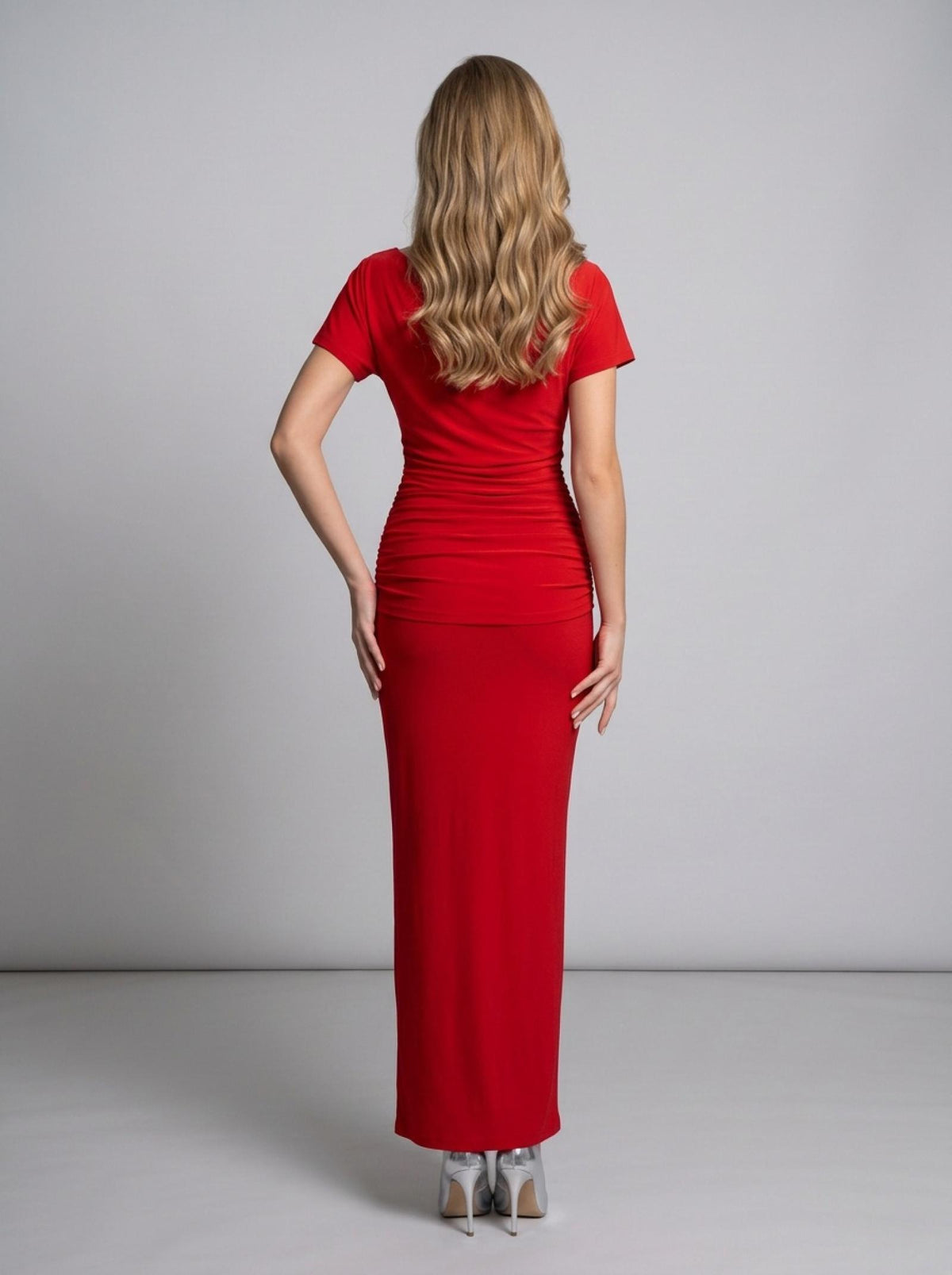 Ensemble modèle Liora rouge drapé et fendu - vue 4