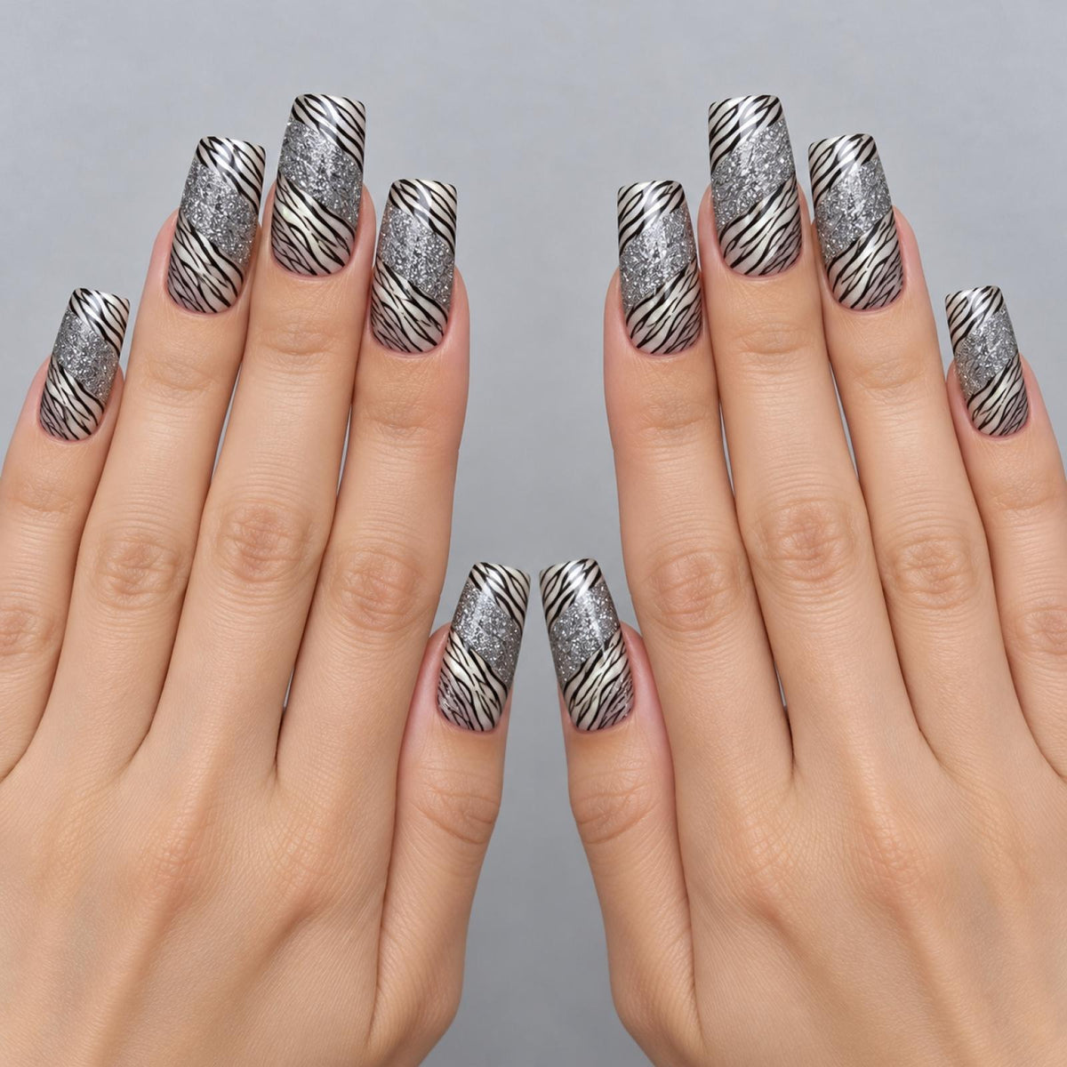 Faux ongles blancs nacrés à rayures noires scintillantes - vue 3
