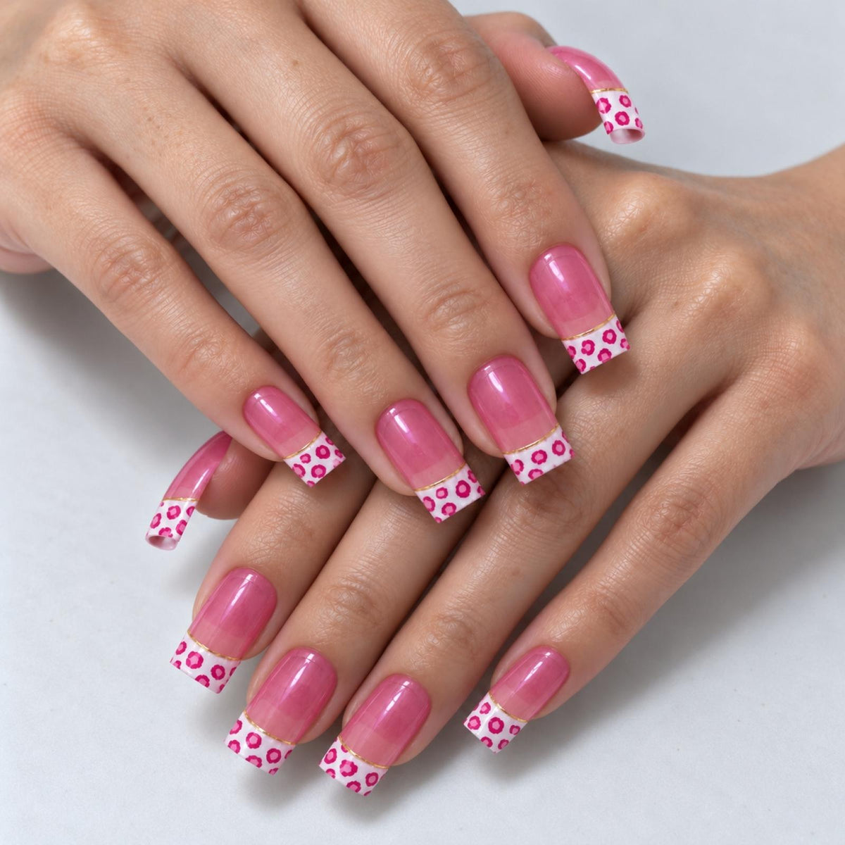 Faux ongles roses à bord léopard contrastant - vue 4