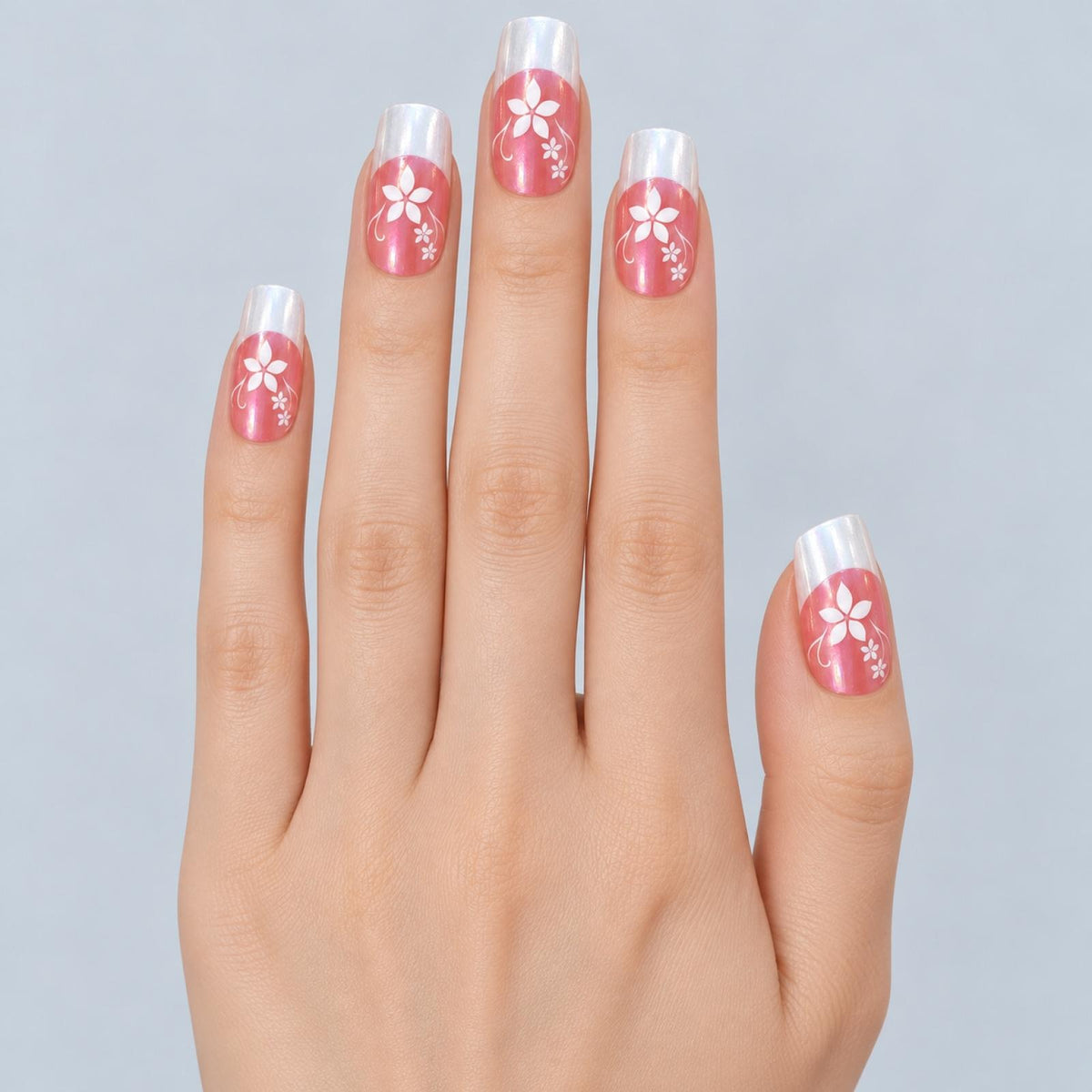Faux ongles roses à fleurs dessinées et arabesques - vue 3