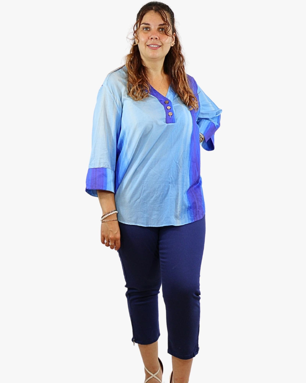 Pantacourt femme grandes tailles bleu nuit zips bas Modèle Thea - vue 3