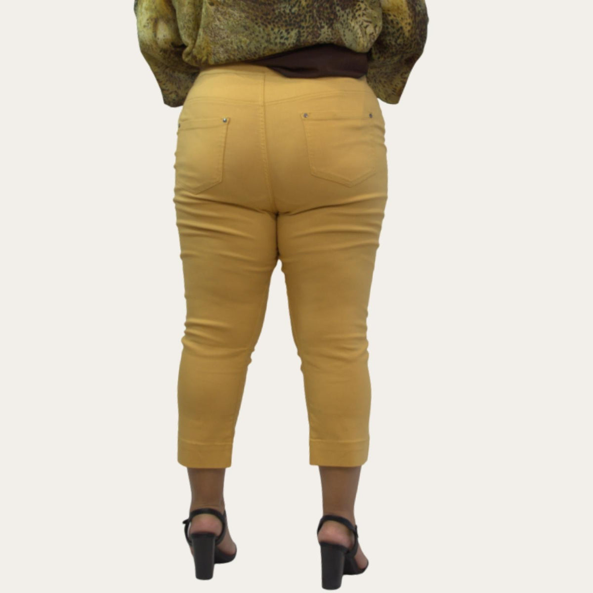 Pantacourt femme grandes tailles stretch revers Modèle Jenny - vue 2