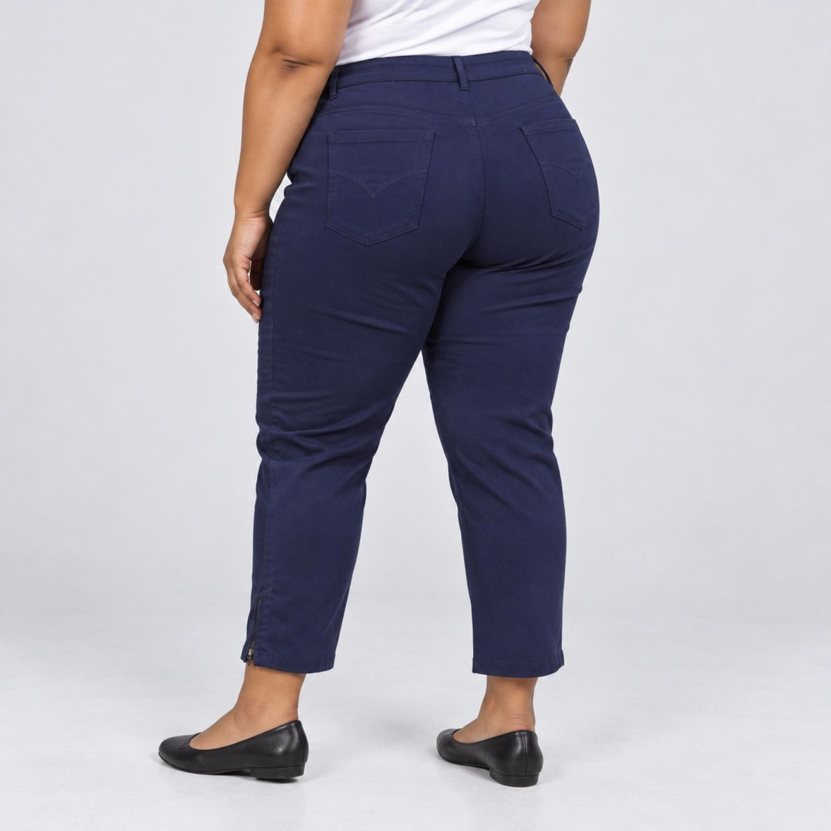 Pantacourt grandes tailles à taille élastiquée Modèle Nélla - vue 2