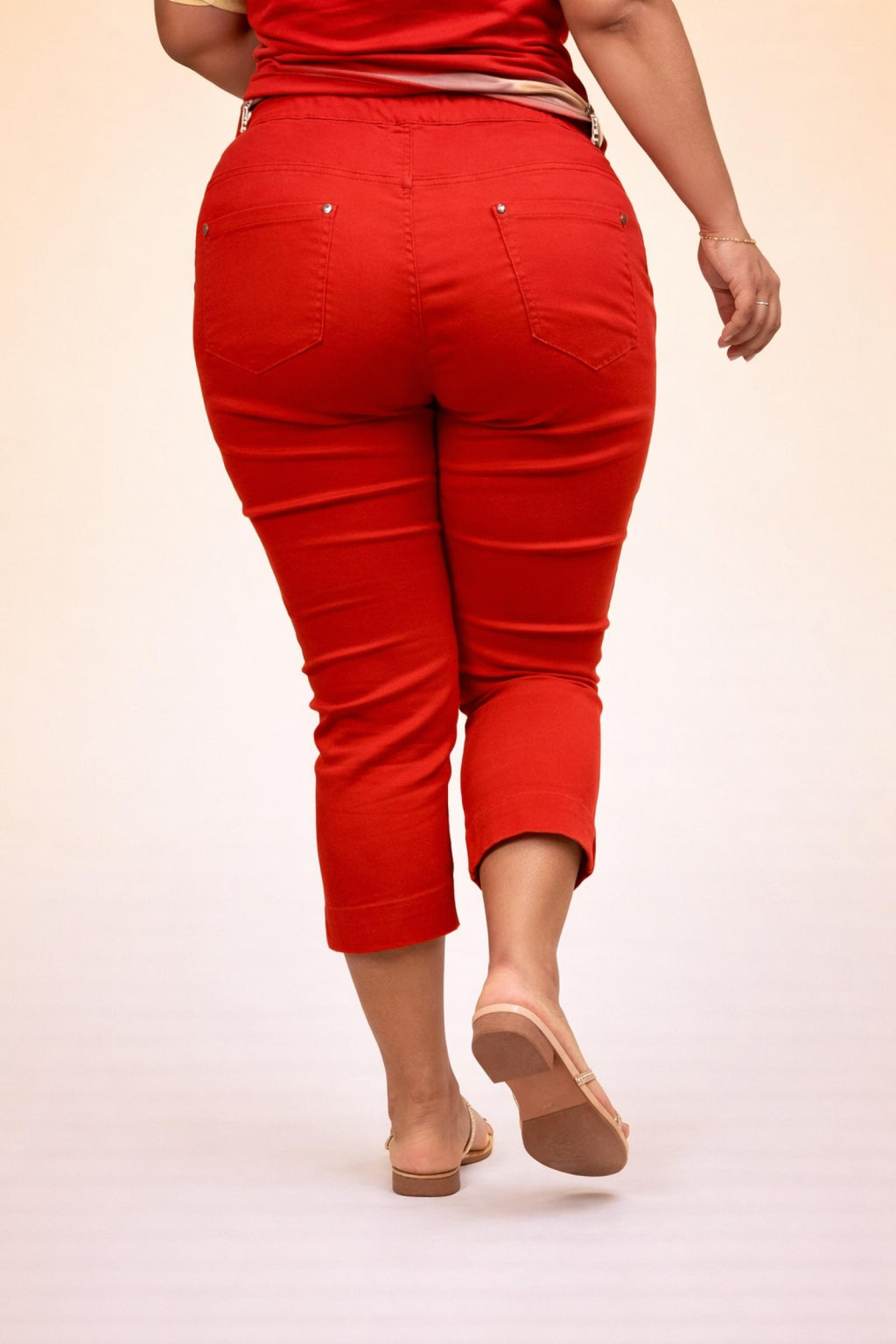Pantacourt rouge grande taille Modèle Amadora - vue 2