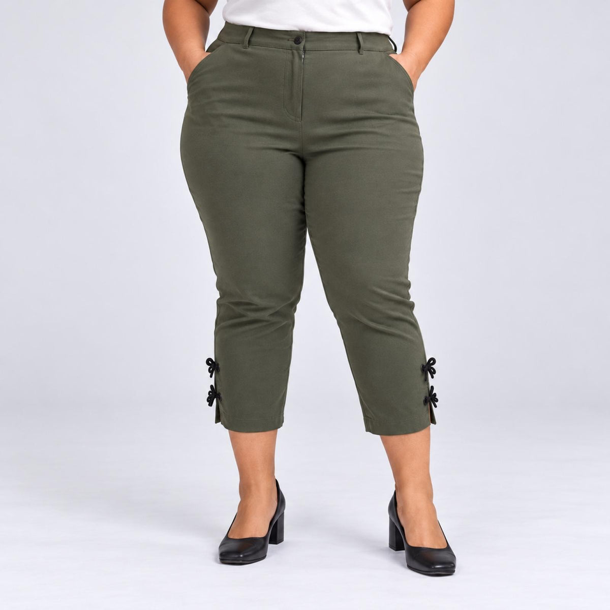 Pantalon 7/8 kaki à nœuds latéraux Modèle Kuala - Jean-Marc-Philippe
