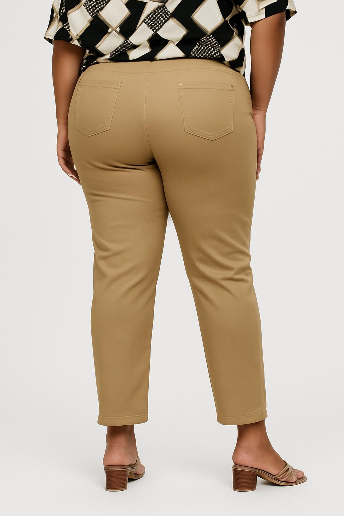 Pantalon femme grandes tailles camel taille haute Modèle Valence - vue 2