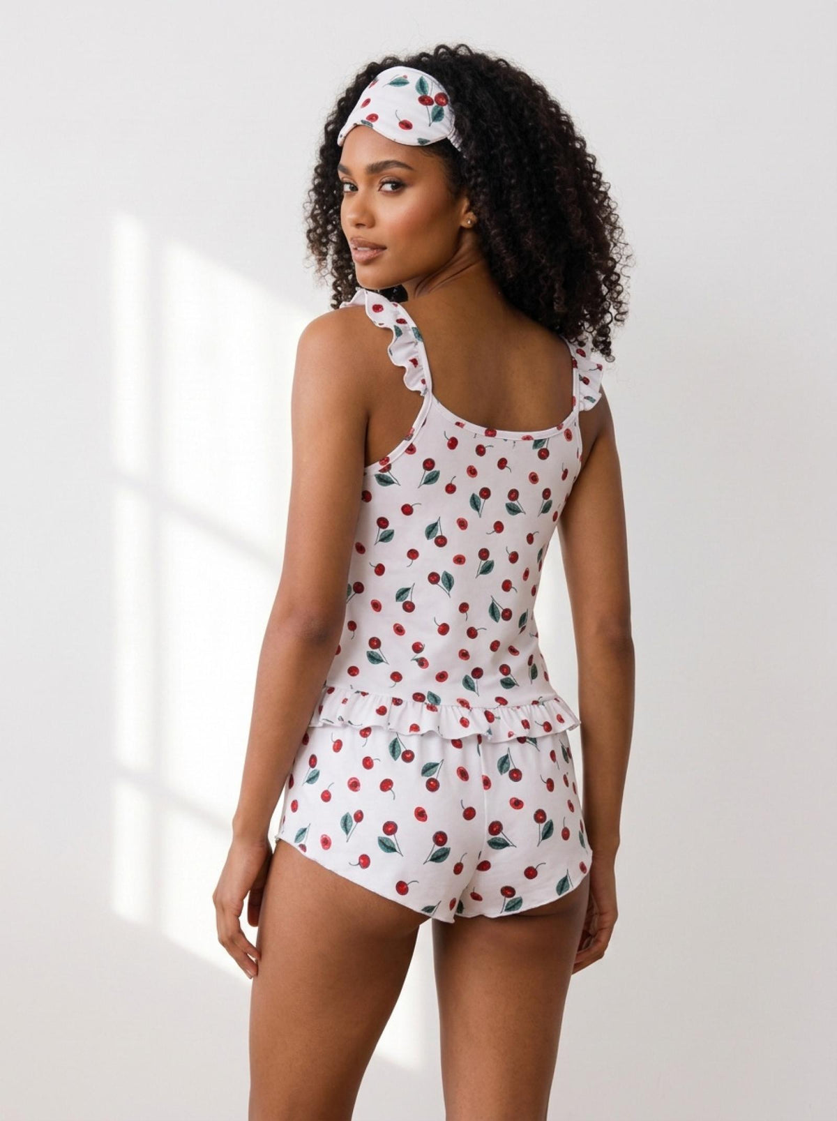 Pyjama blanc à cerises avec bandeau de nuit Modèle Cerise - vue 3
