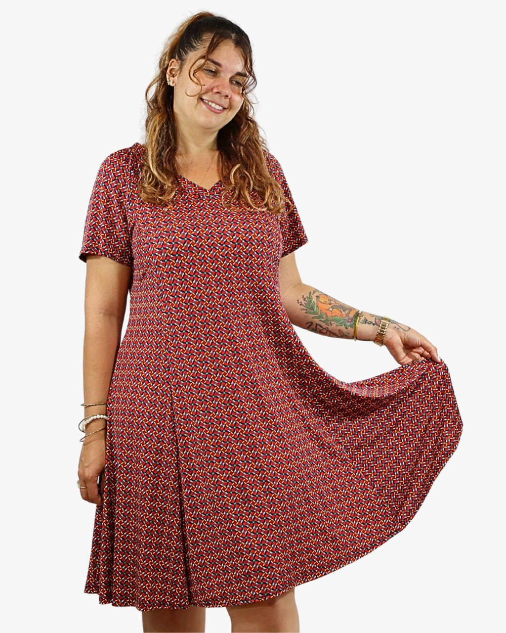 Robe casual grandes tailles géométrique rouge Modèle Isabella - Santa Mode