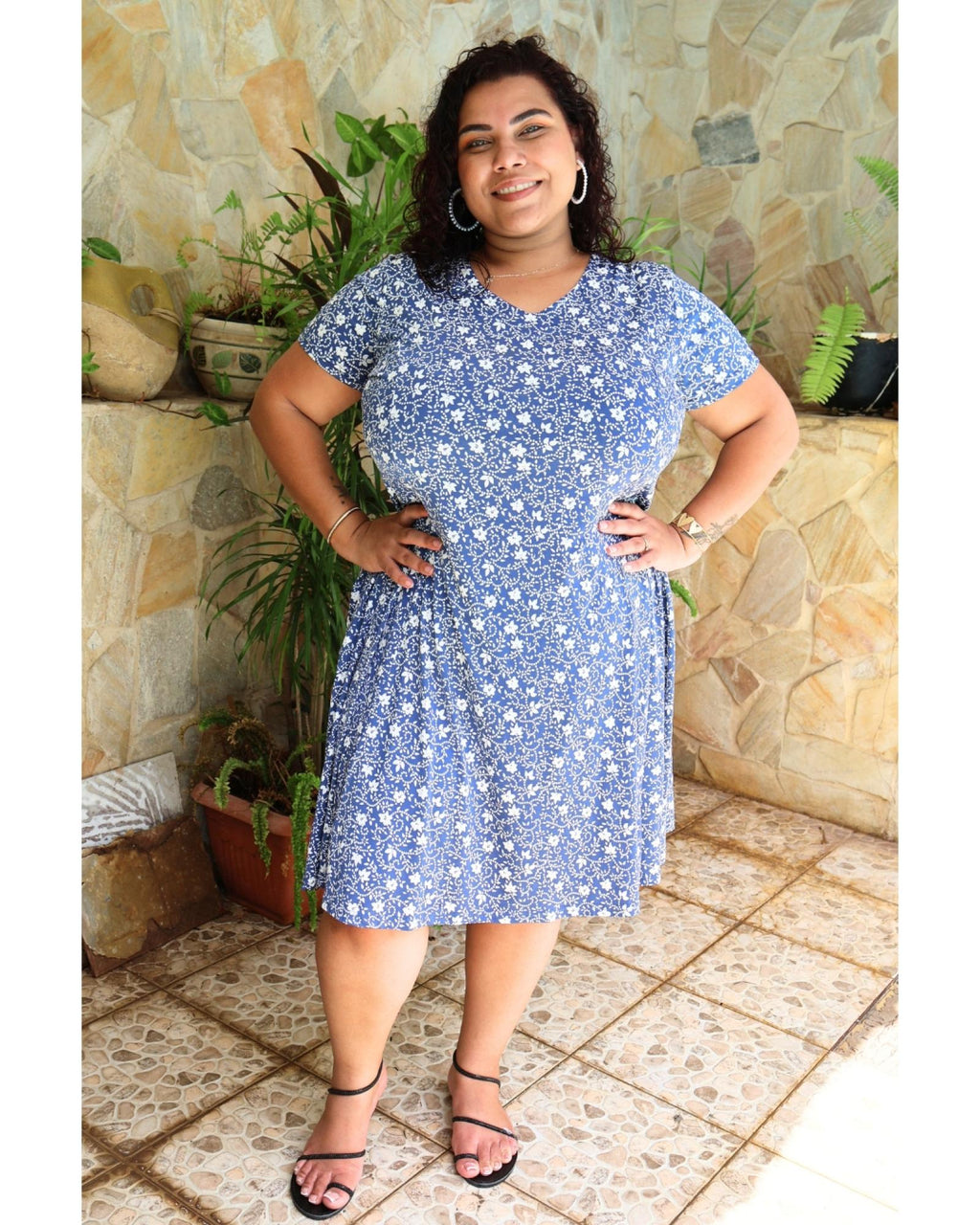 Robe grandes tailles bleu marine florale Modèle Evelina - Santa Mode