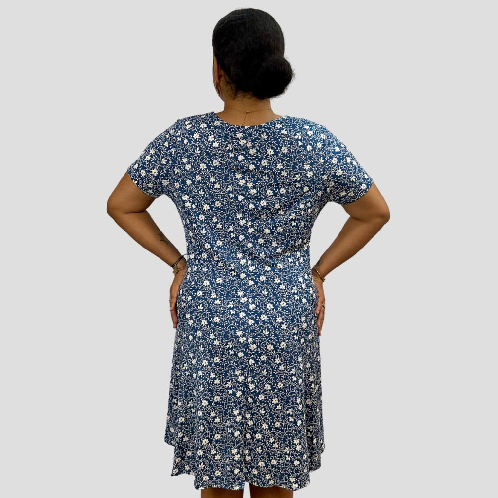 Robe grandes tailles bleu marine florale Modèle Evelina - Santa Mode - vue 2