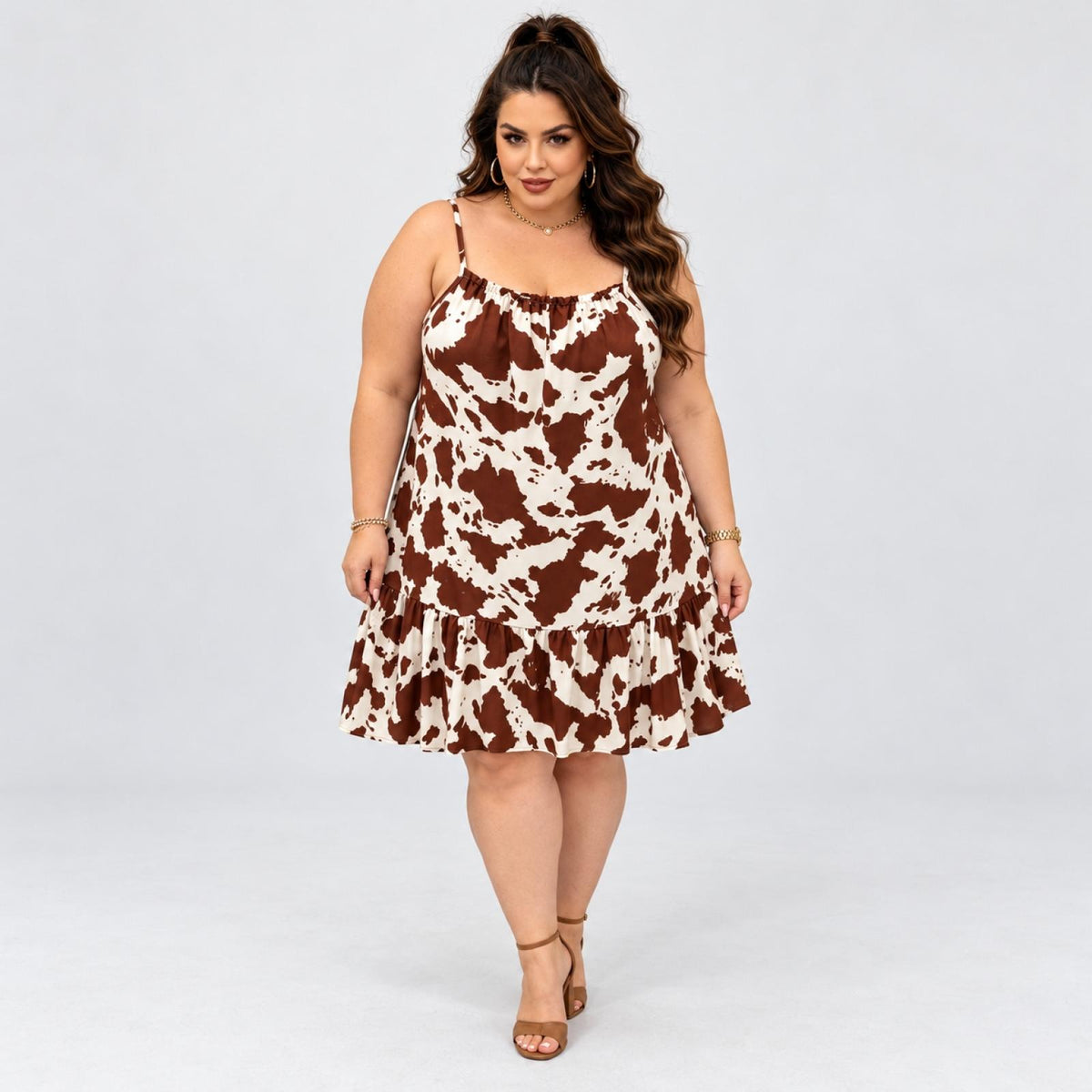 Robe grandes tailles chocolat à bretelles et volant Modèle Leyna