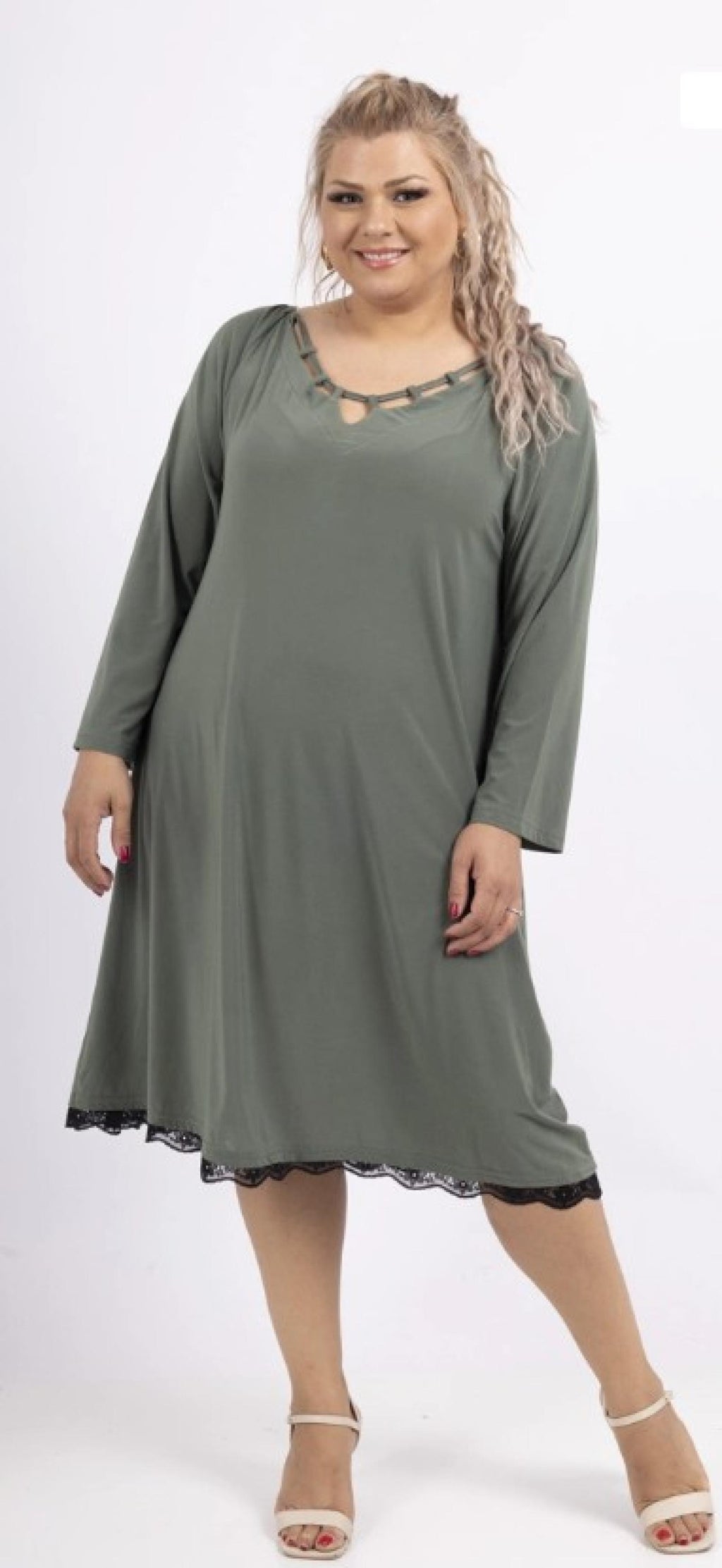 Robe grandes tailles verte à col croisé Modèle Minuit - Santa Mode