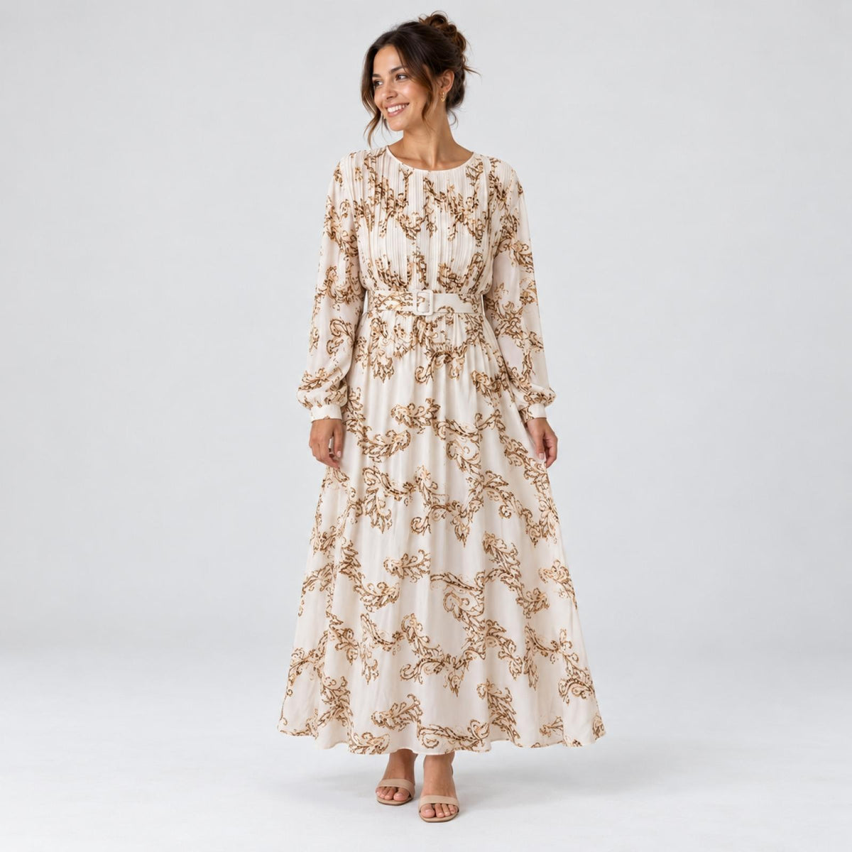 Robe longue fluide ceinturée imprimé arabesque Modèle Nila - Santa Mode