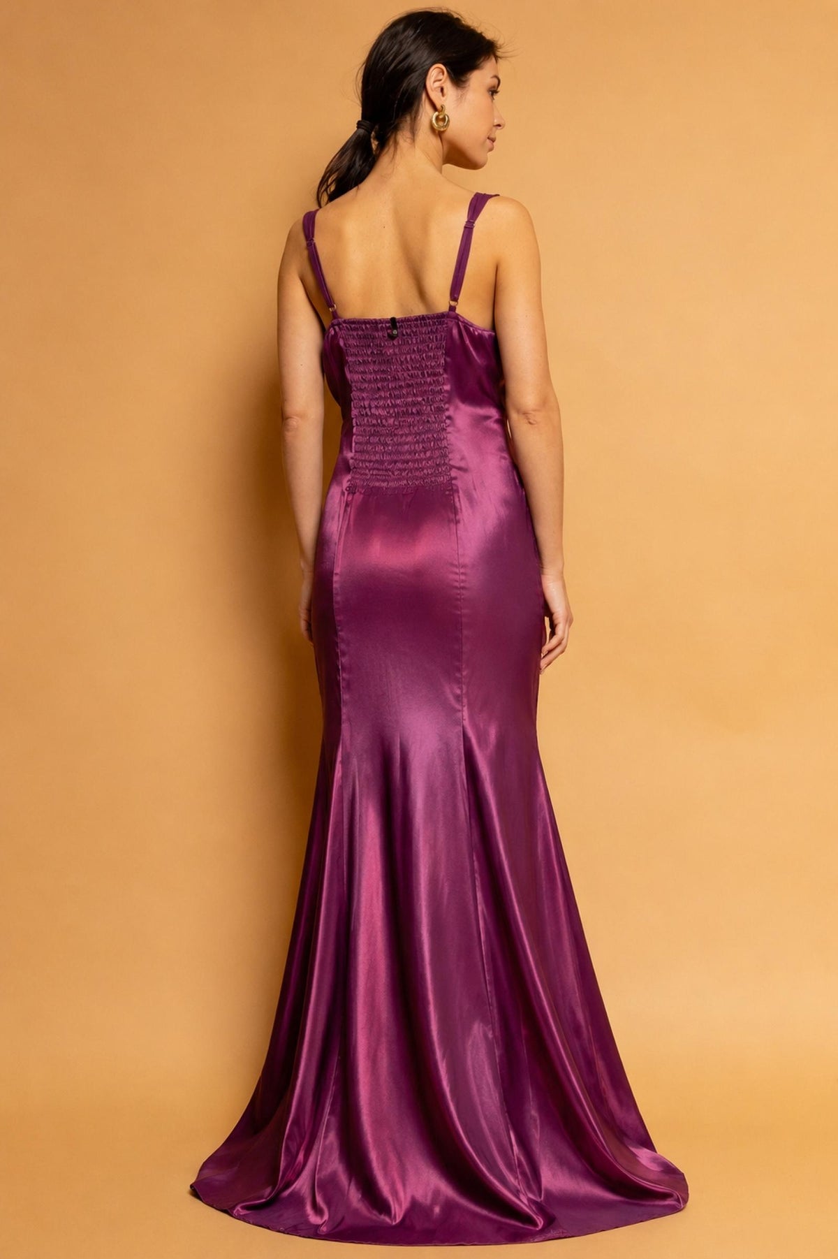 Robe longue satinée dos nu Modèle Bella - Santa Mode - vue 4