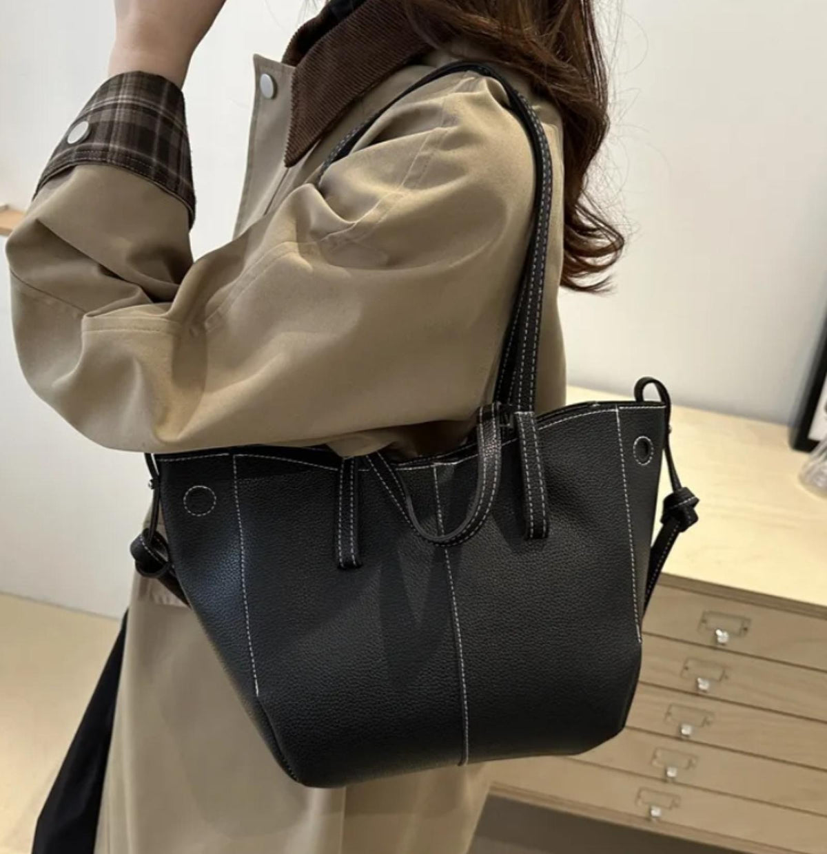 Sac noir surpiqué Tania - vue 2