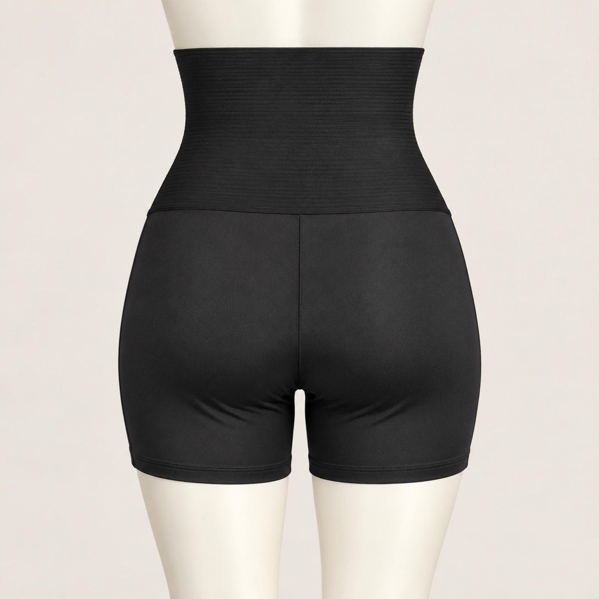 Short-culotte gainant noir taille très haute Modèle Suri - vue 2