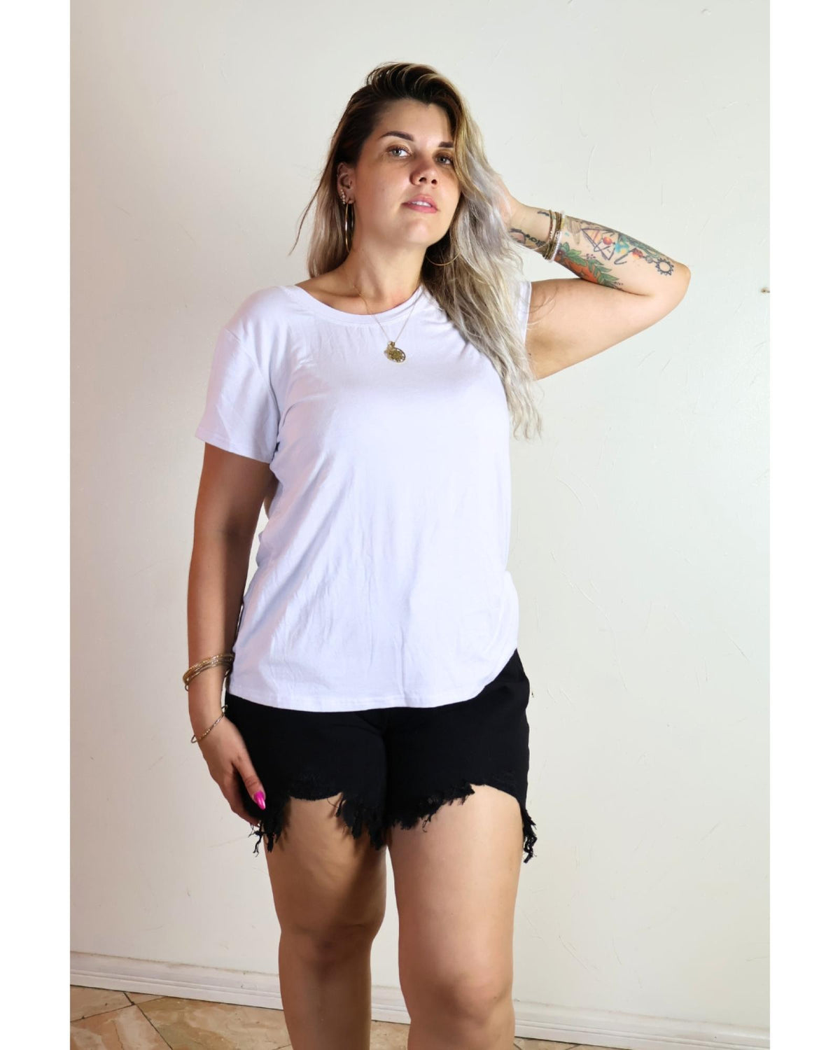 Short jean femme grandes tailles taille haute à ourlet effiloché