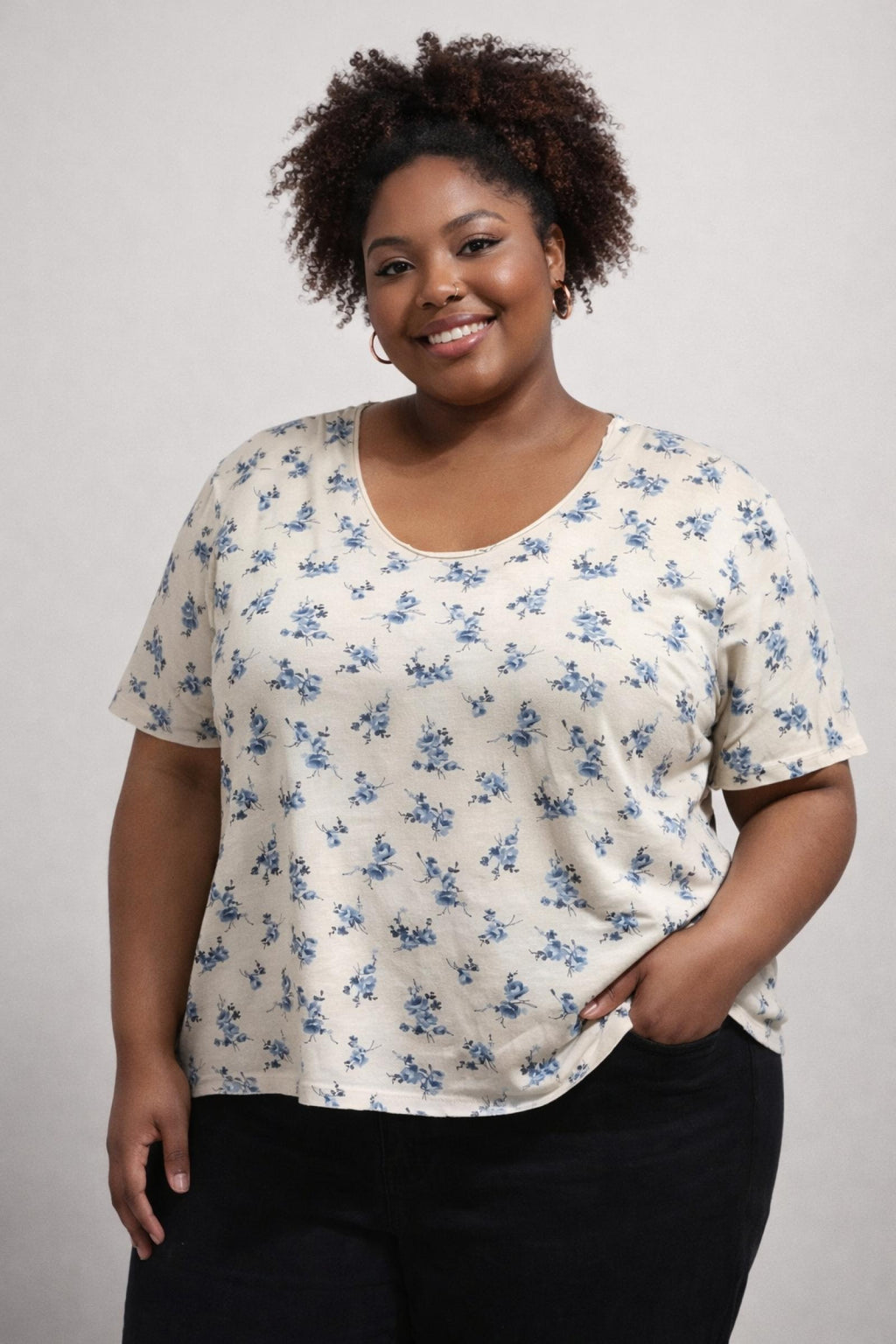 T-shirt femme crème fleuri Modèle Milana