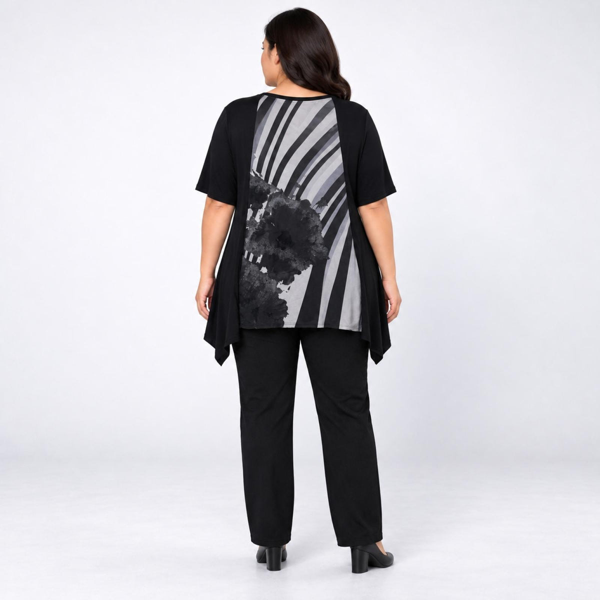 T-shirt femme graphique noir Modèle Béatrice - vue 3