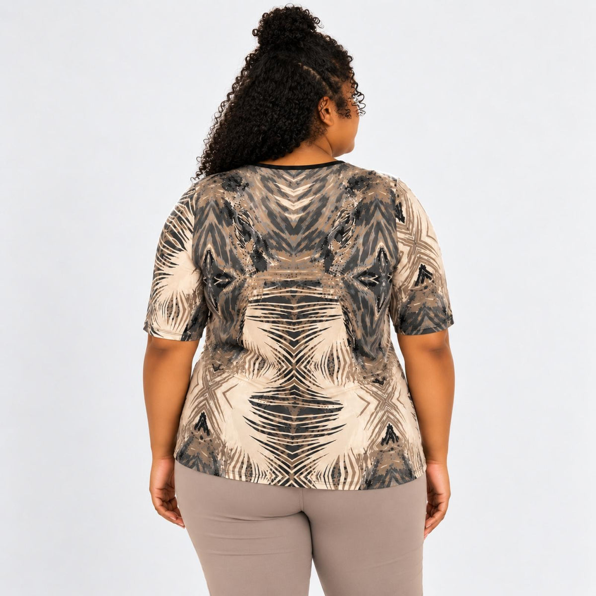 Top femme imprimé géométrique dos ouvert Modèle Selina - vue 3