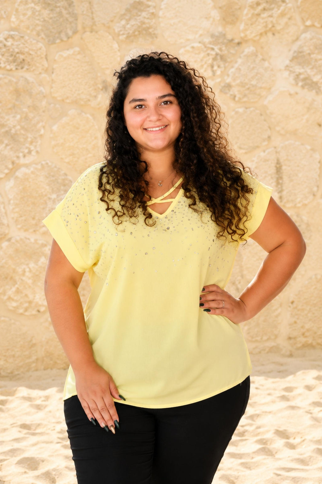 Top femme jaune à strass Modèle Maëlya
