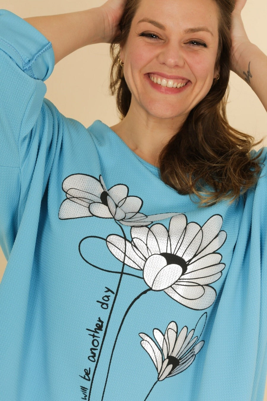 Tunique femme grandes tailles florale bleue Modèle Latina - vue 4